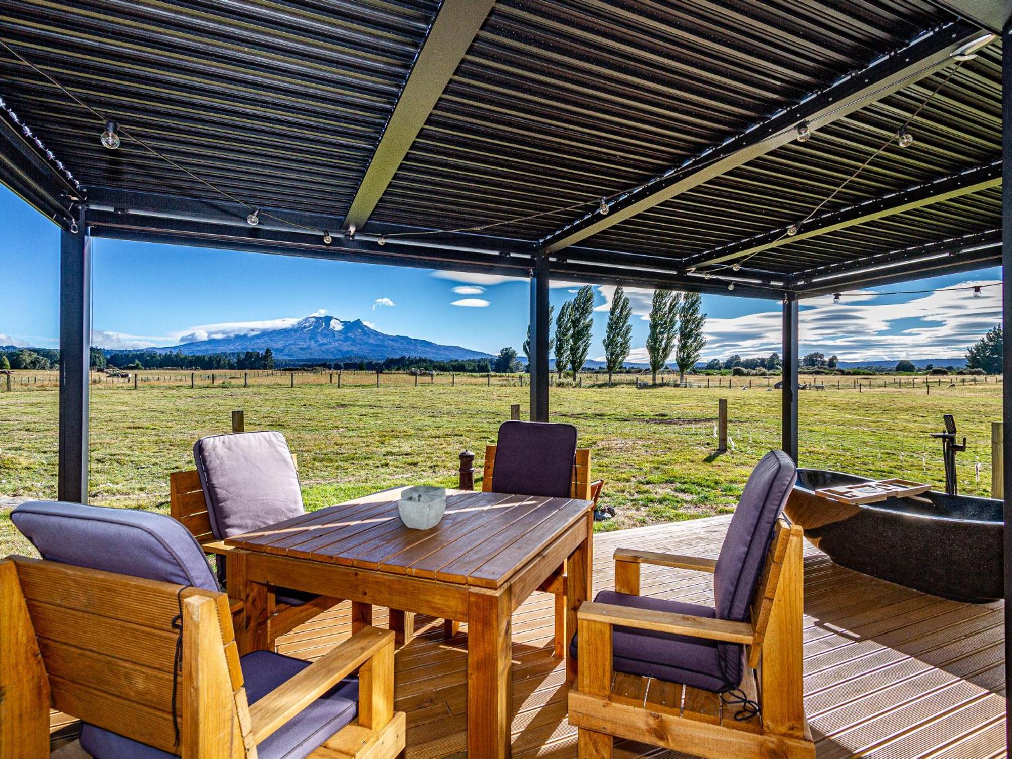 Mangateitei Views - Rangataua Tiny Home Ohakune Exterior photo